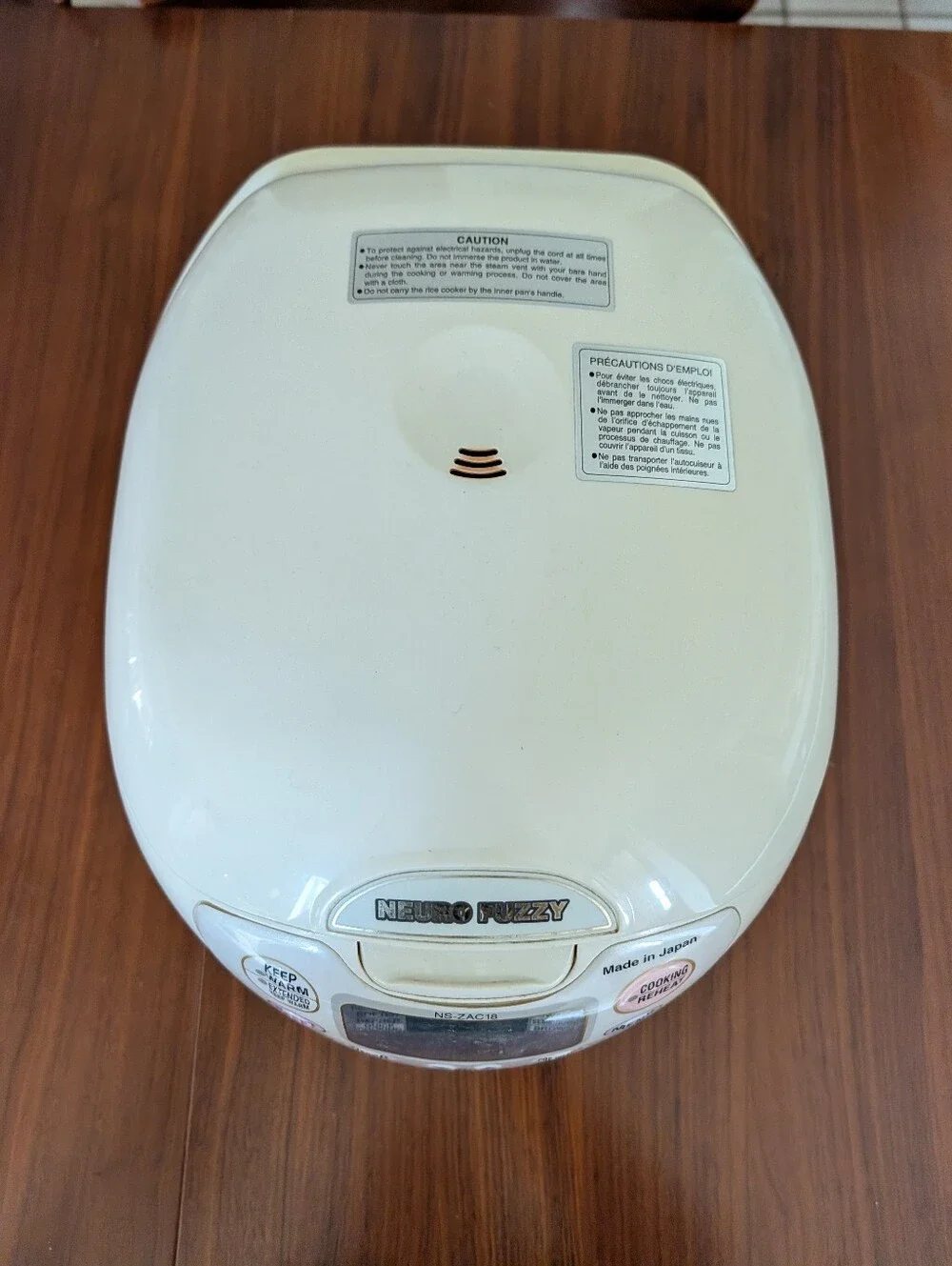 Zojirushi Neuro Fuzzy NS-ZAC18 10-CUP Rice Cooker Pre Owned W/Socketed Battery